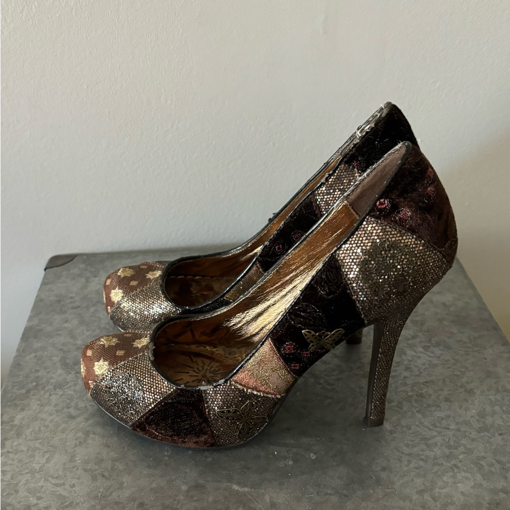 NAUGHTY MONKEY WOMENS SEQUINED BUTTERFLY BROWN GOLD STILLETO SHOES Size 7.5 US